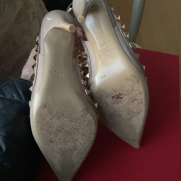 Valentino Garavani Rockstud Heels sz 37.5 - Picture 3 of 10